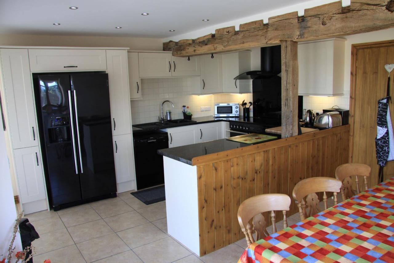 The Granary Self Catering Cottage Shrewsbury Bagian luar foto